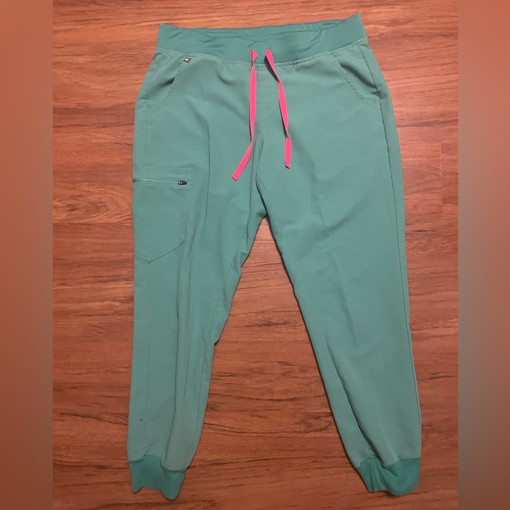 Figs Zamora Jogger Scrub Pants Surgical Green